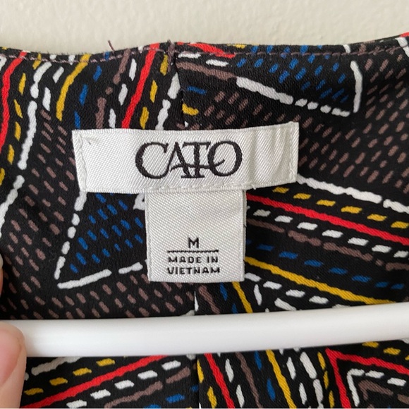 Cato Dress with Vibrant Pattern and Handkerchief Bottom Size Medium - Picture 10 of 14